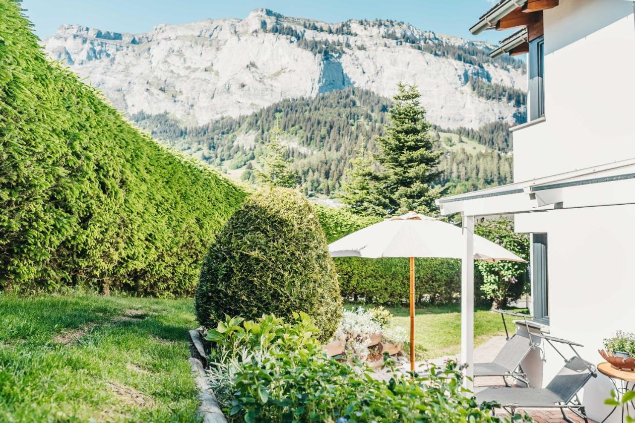 Charming 4 Bed Flat In Flims Lägenhet Exteriör bild