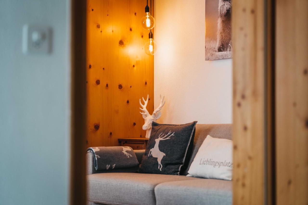 Charming 4 Bed Flat In Flims Lägenhet Exteriör bild