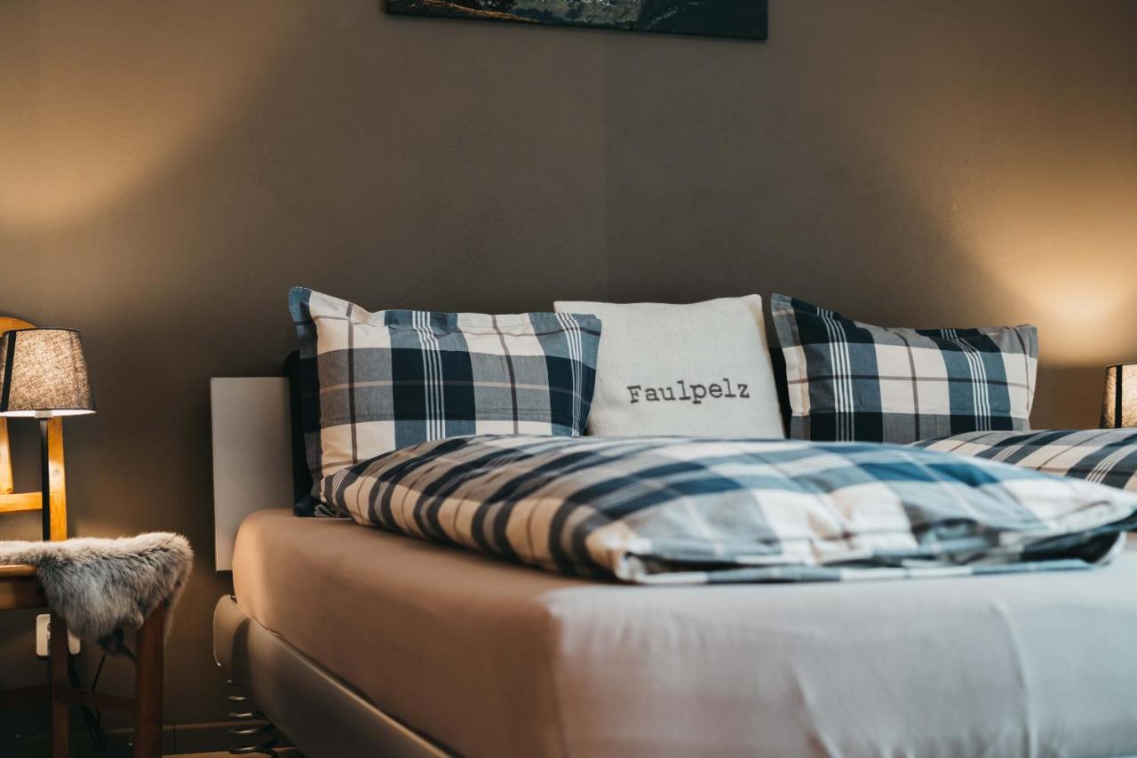 Charming 4 Bed Flat In Flims Lägenhet Exteriör bild