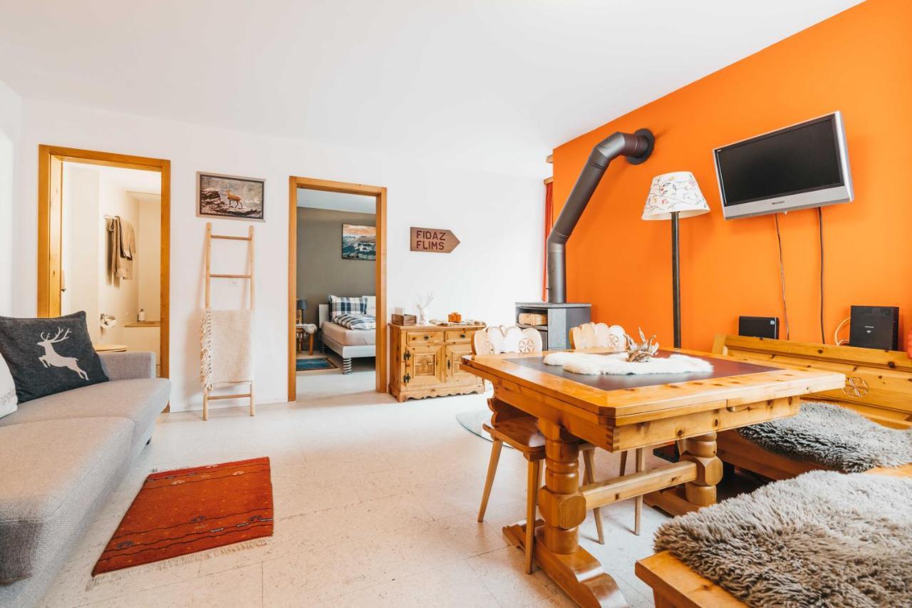 Charming 4 Bed Flat In Flims Lägenhet Exteriör bild