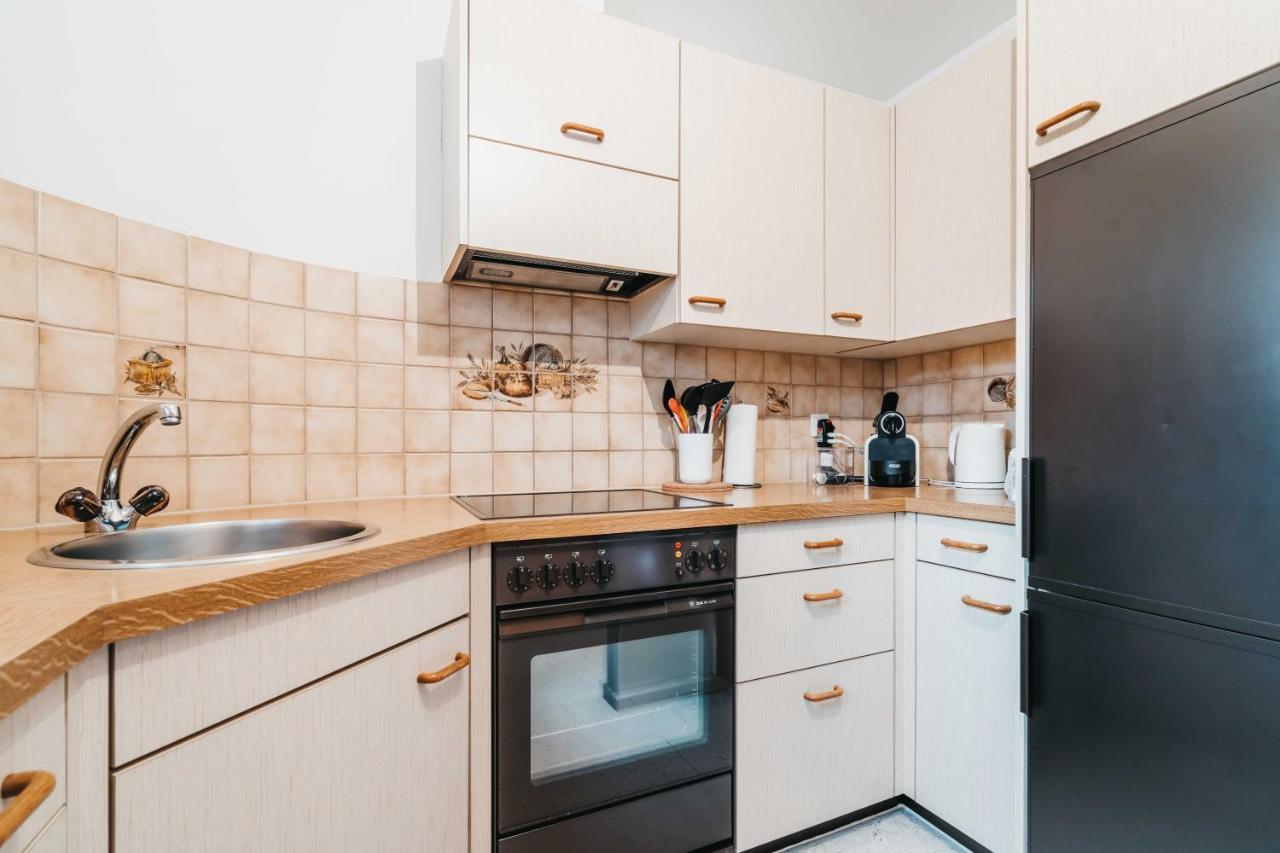 Charming 4 Bed Flat In Flims Lägenhet Exteriör bild